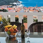 Luxury With Heated Pool, Jacuzzi And Sauna