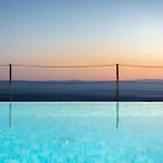 Luxury With Heated Pool, Jacuzzi And Sauna * 마카르스카