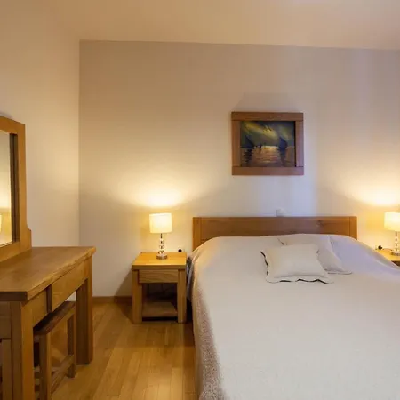 Luxury With Heated Pool, Jacuzzi And Sauna * 마카르스카