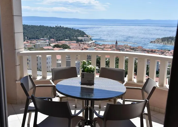 Luxury With Heated Pool, Jacuzzi And Sauna Vakantiehuis Makarska