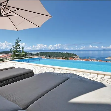Luxury With Heated Pool, Jacuzzi And Sauna Holiday home Makarska
