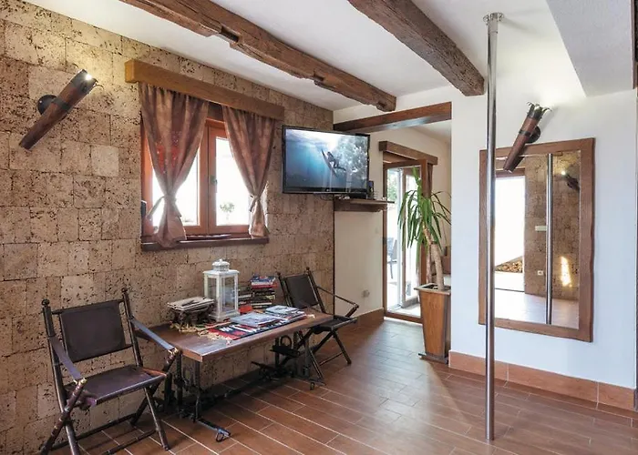 Luxury With Heated Pool, Jacuzzi And Sauna Σπίτι διακοπών Μακάρσκα