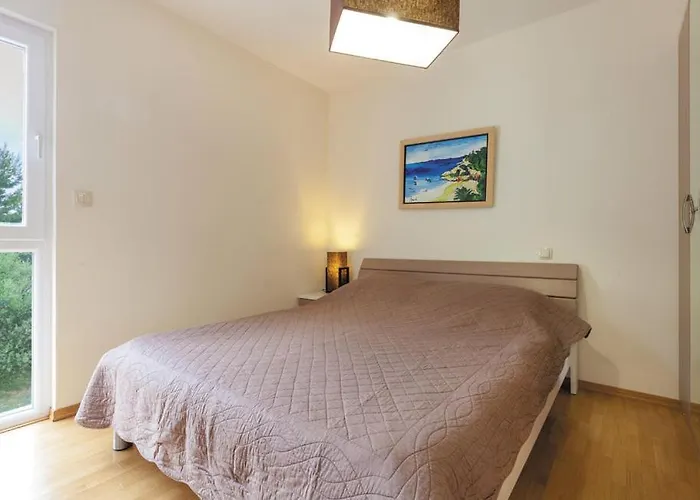 Luxury With Heated Pool, Jacuzzi And Sauna * Makarska