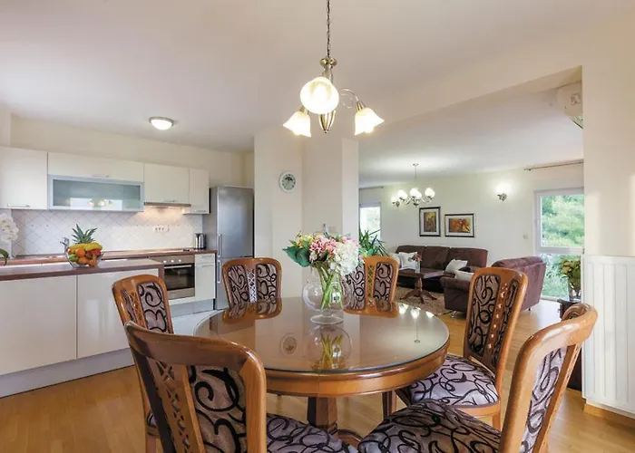 Holiday home Luxury With Heated Pool, Jacuzzi And Sauna Makarska