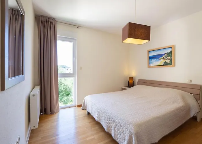 Luxury With Heated Pool, Jacuzzi And Sauna Holiday home Makarska